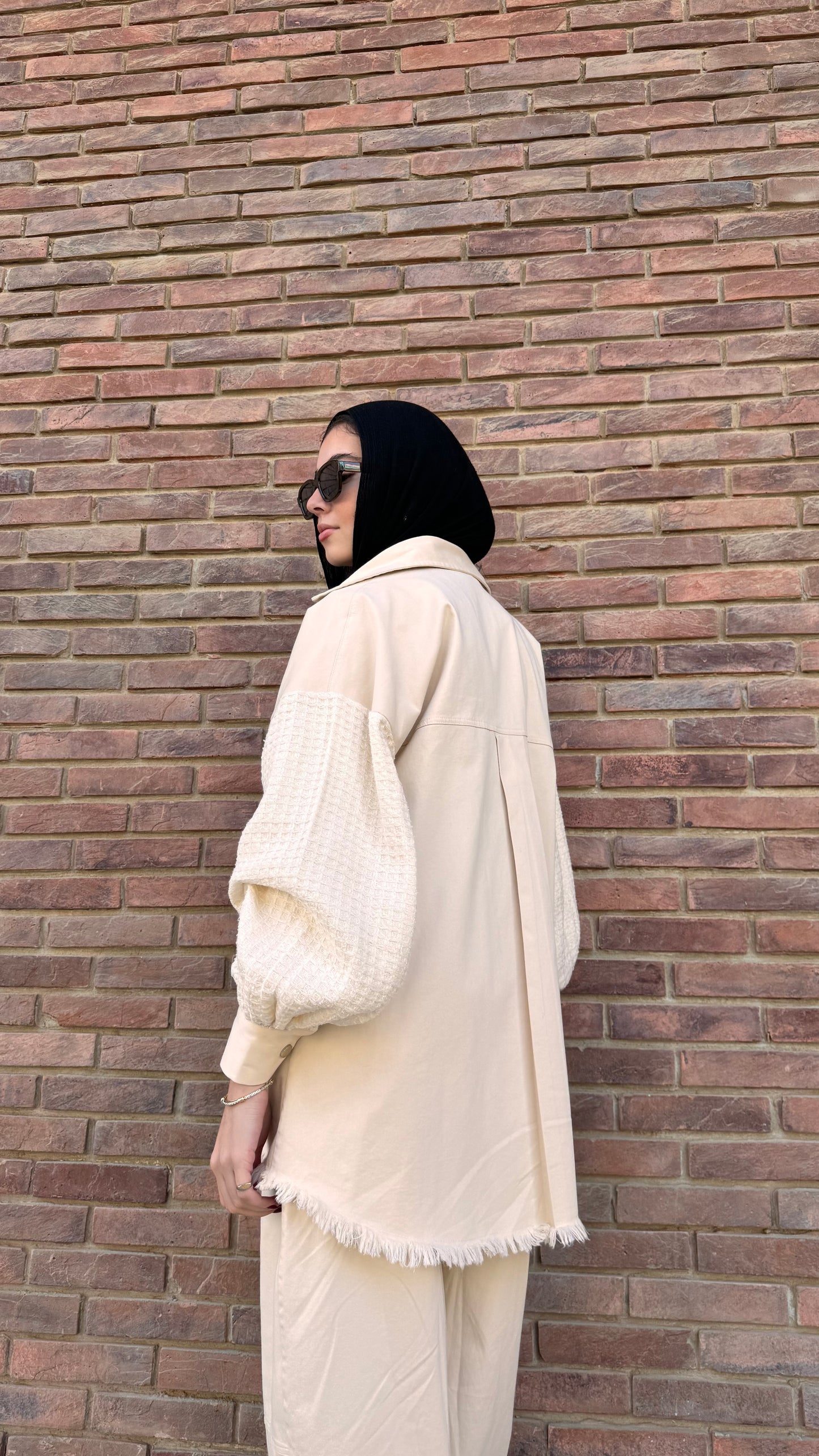 Summer Trico Sleeves - Beige