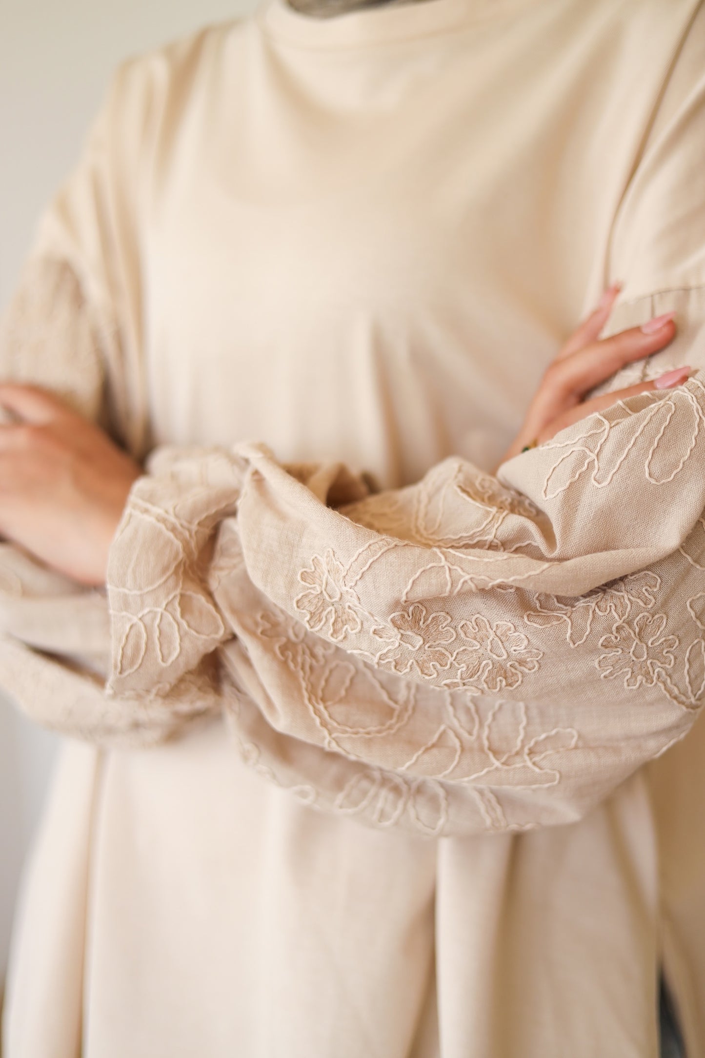 Guper Sleeves Shirt - BEIGE