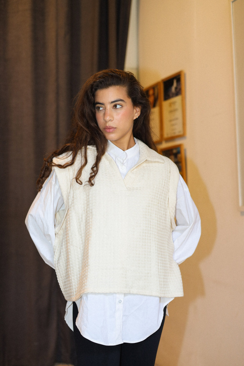 Knitted Vest - Beige