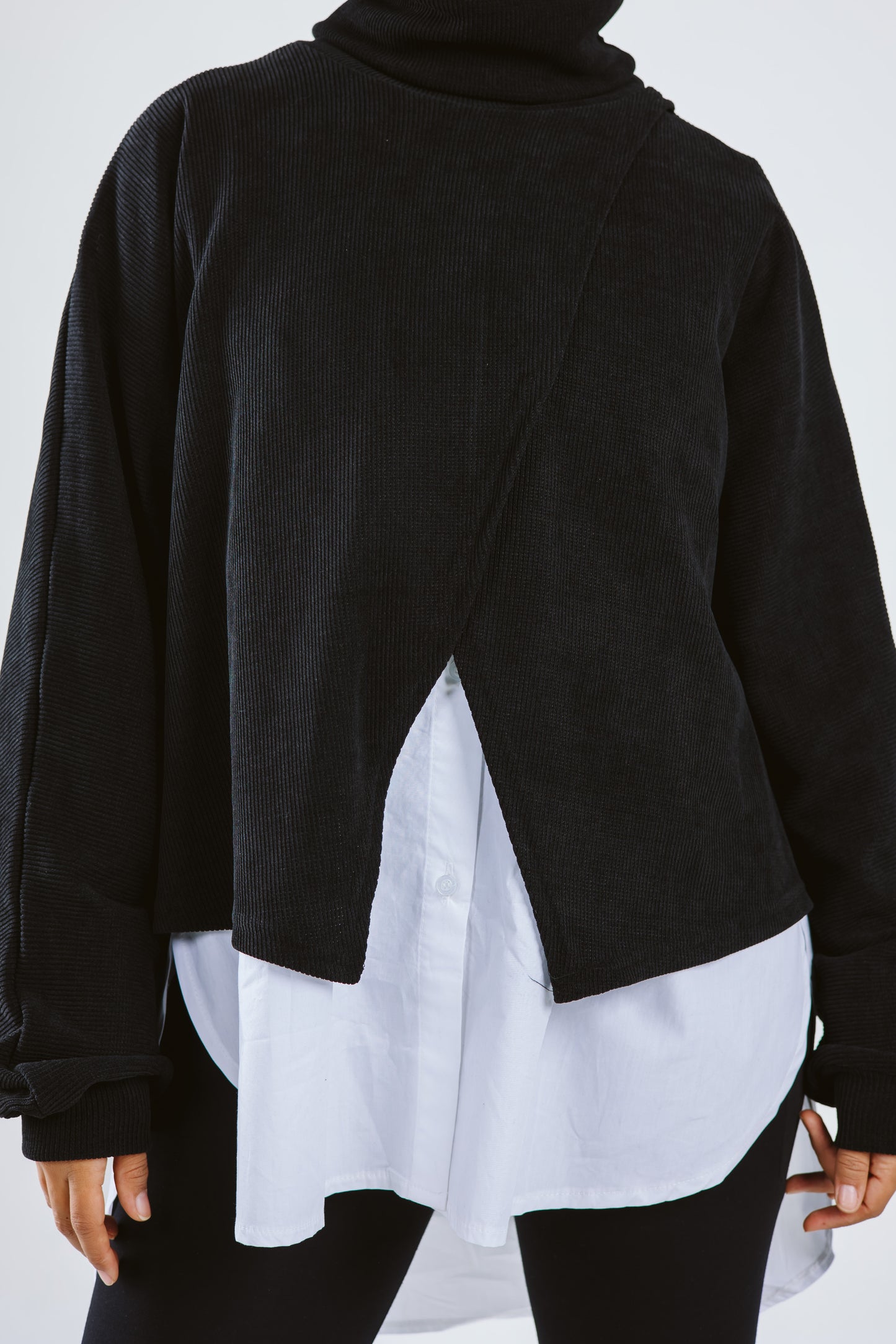 Turtle X Pullover - Black