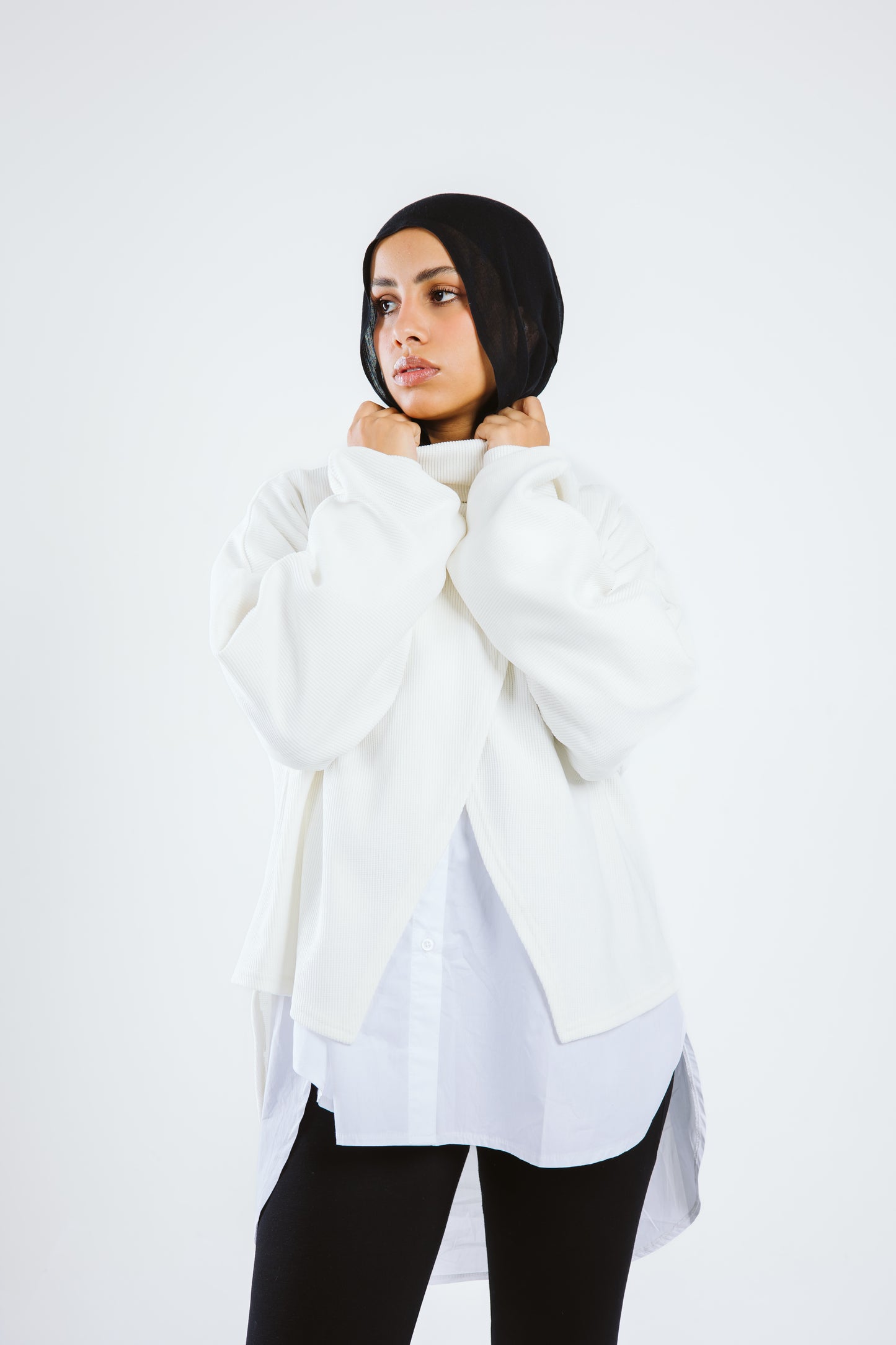 Turtle X Pullover - White