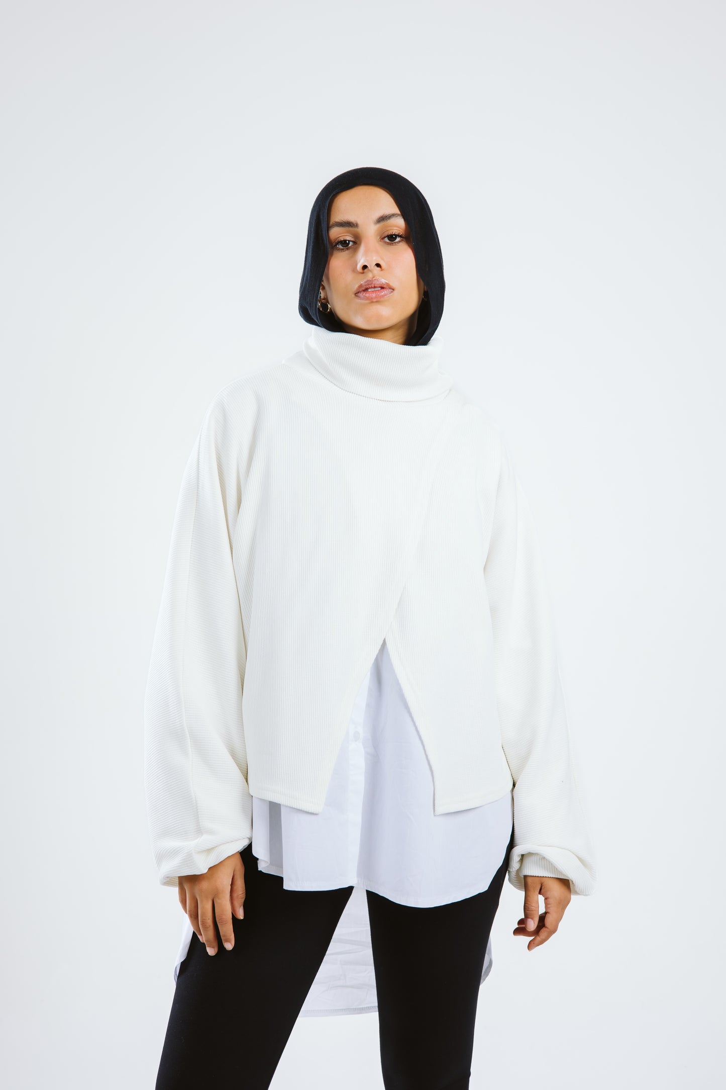 Turtle X Pullover - White