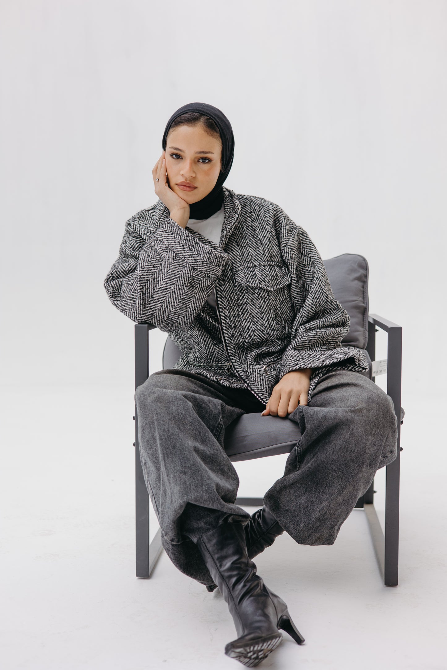 ZIPPER GOOKH JACKET -  BLACK