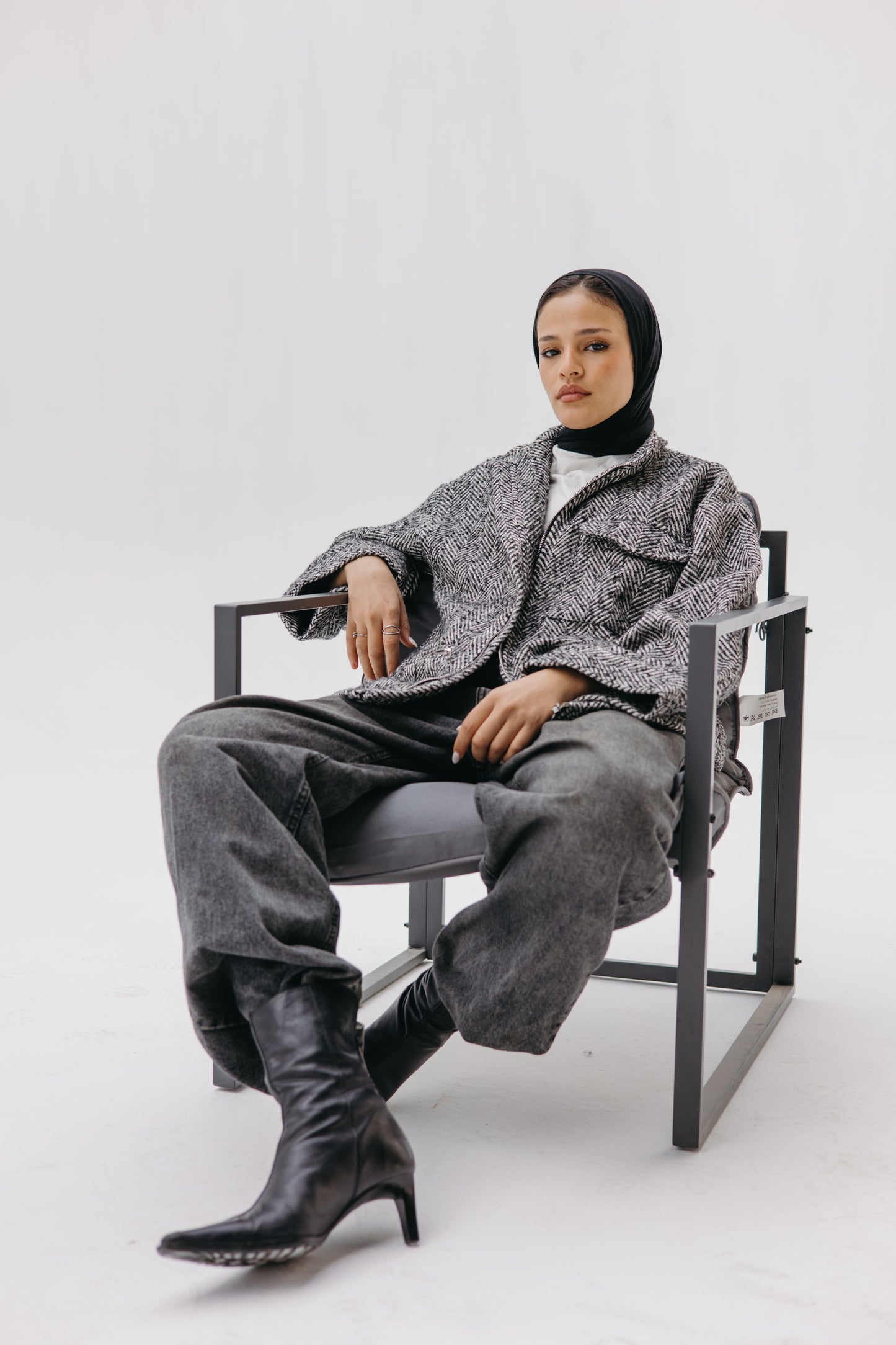 ZIPPER GOOKH JACKET -  BLACK