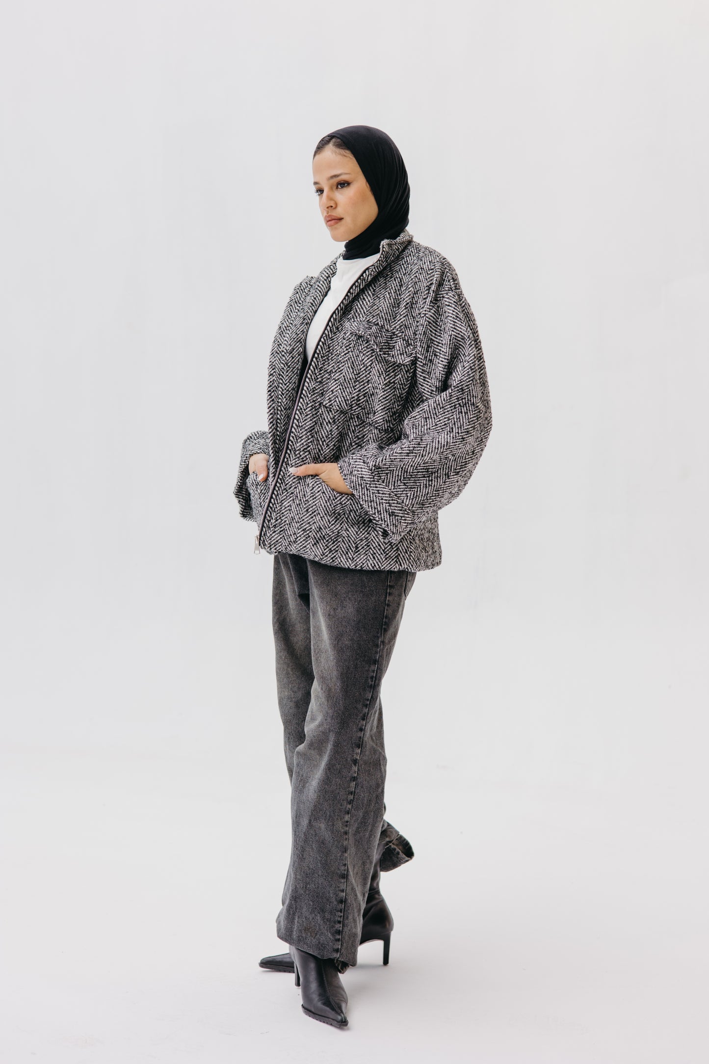 ZIPPER GOOKH JACKET -  BLACK