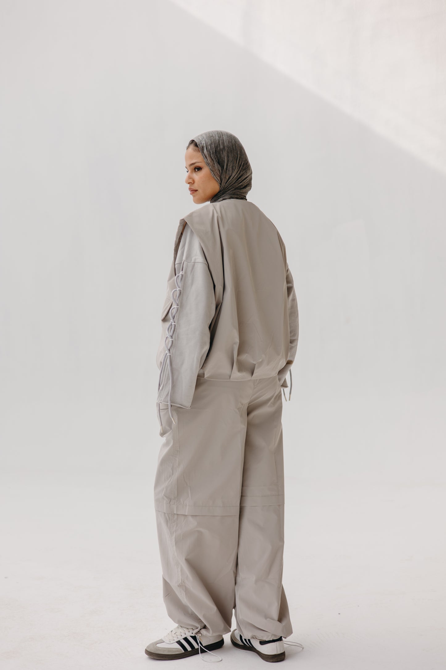 The Parachut Vest - GREY
