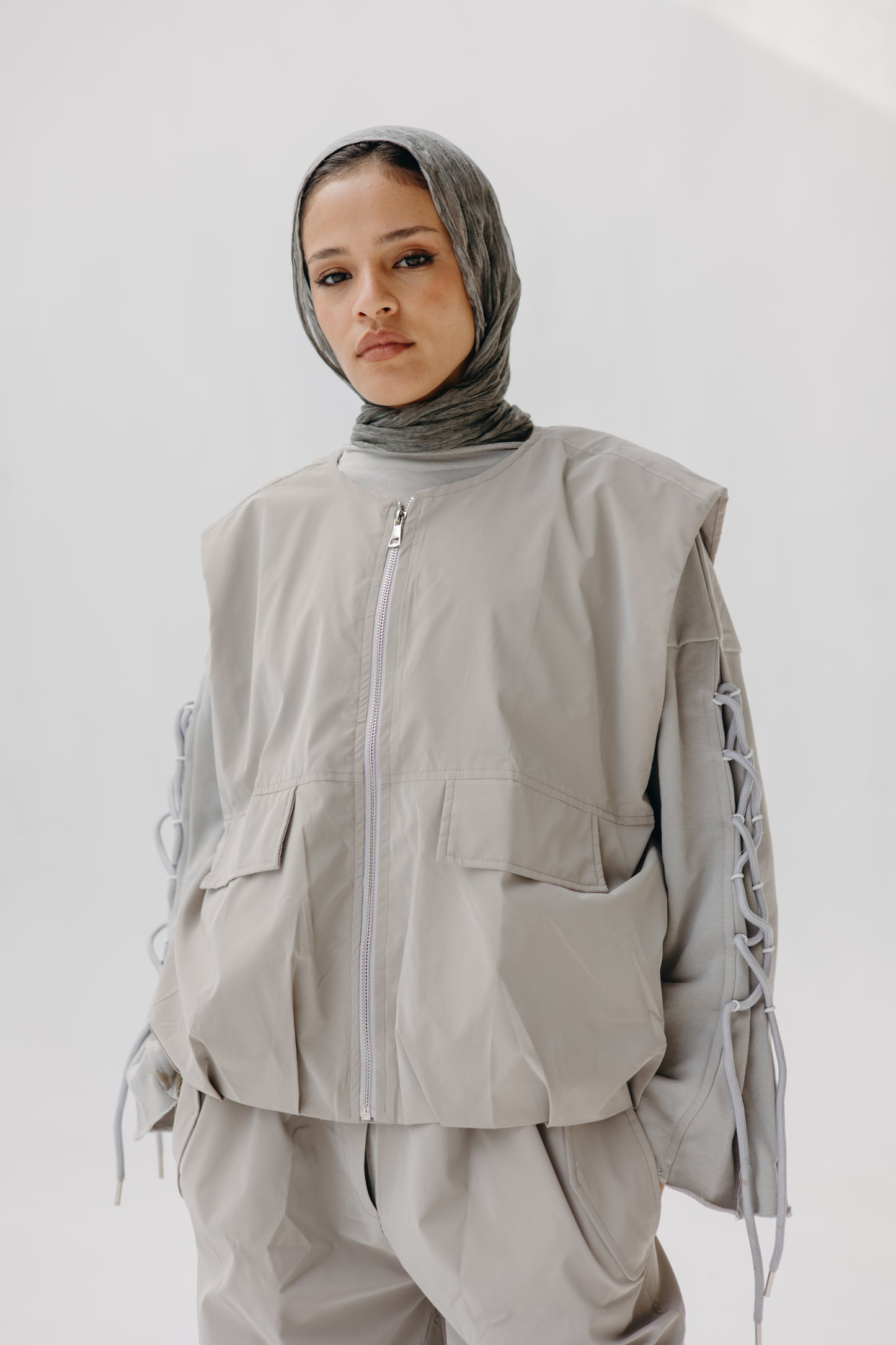 The Parachut Vest - GREY