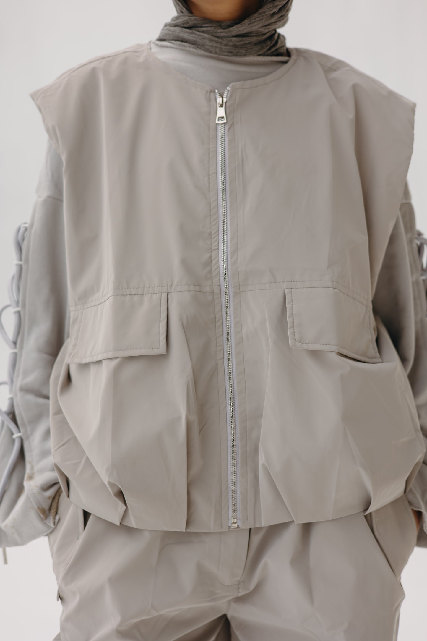 The Parachut Vest - GREY