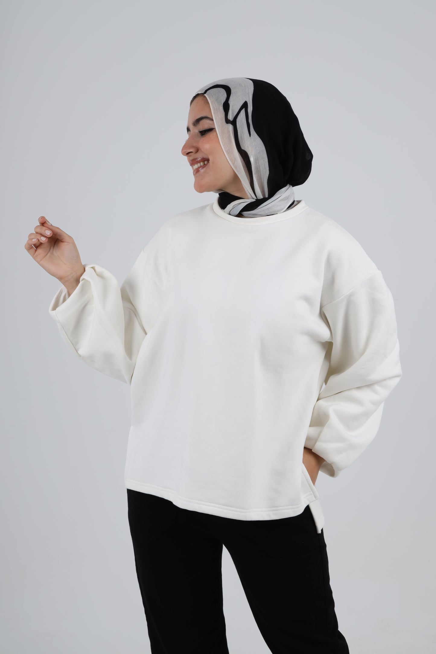 Sweatshirt - White